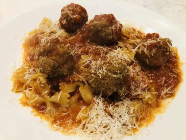 Nonna's Italian Meatballs and Pasta