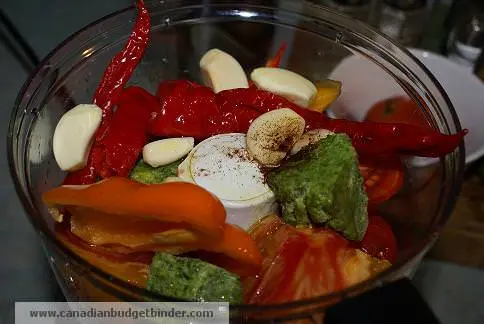 fresh-organic-pasta-sauce-in-processor-wm