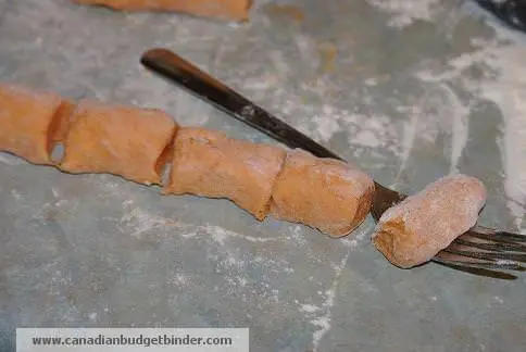 gnocchi-dough-cut-from-small-snake-wm