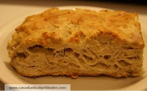 aunt-bs-walnut-white-cheddar-biscuit-wm