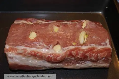 garlic-inside-pork-roast-wm