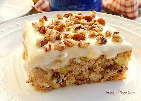 pineapple-cake-cheesecake-frosting