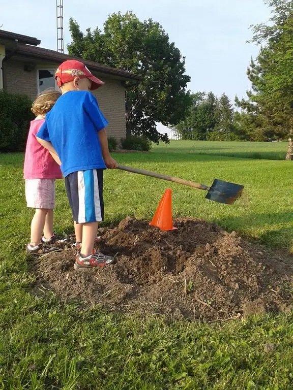 kids-free-gardening