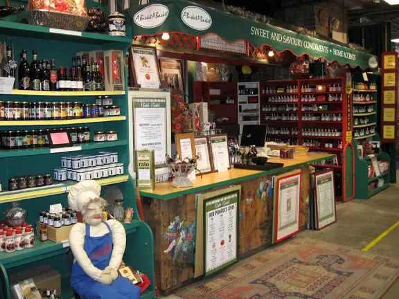 A-bisket-a-basket-gourmet-food-shop-St-lawrence-Market