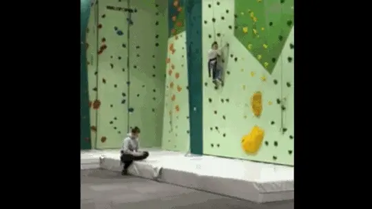 rock-climbing-Funtopia-Surrey-BC1