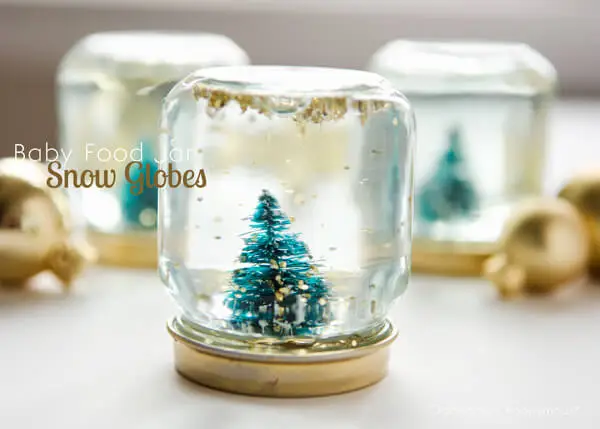 baby-food-jars-snow-globes-christmas