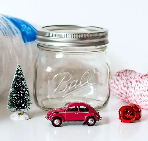 car-in-mason-jar-snow-globe-1-of-15-copy
