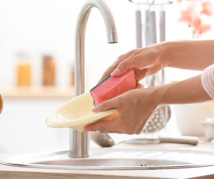 How To Wash Food Containers