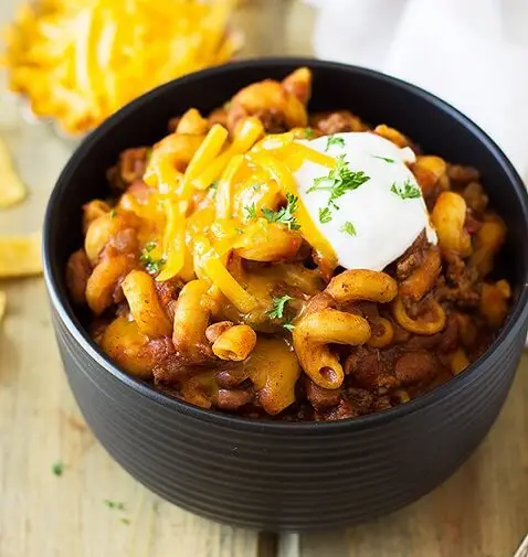 Slow-Cooker-Chili-Mac-1