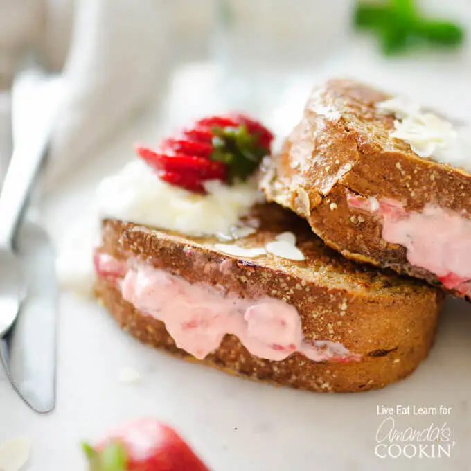 strawberries-an-cream-stuffed-french-toast-680