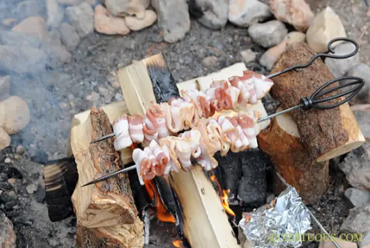 campfire bacon camping meals