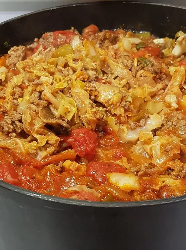 lazy man cabbage roll soup keto friendly