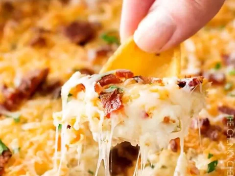 Cheesy Bacon Jalapeno Popper Dip