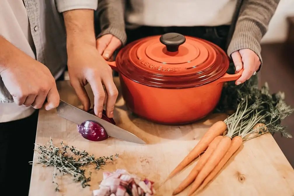 vegetable-scraps-for-bone-broth