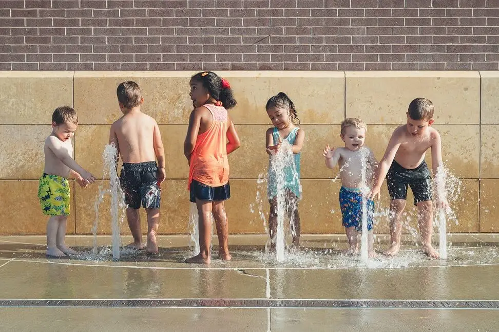 splash-pad-summer-water-play-activities