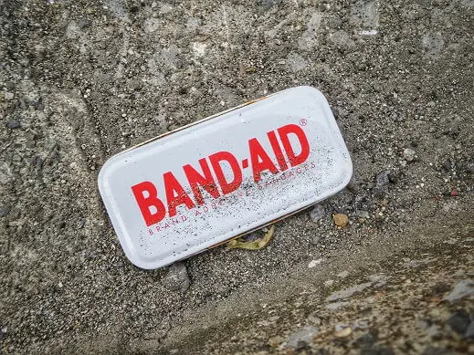 bandaid-couple-money-management