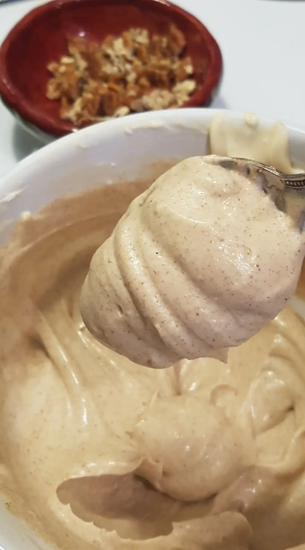 Maple-Cinnamon-Frosting-Sugar-Free-Keto-for-Cinnamon-Rolls