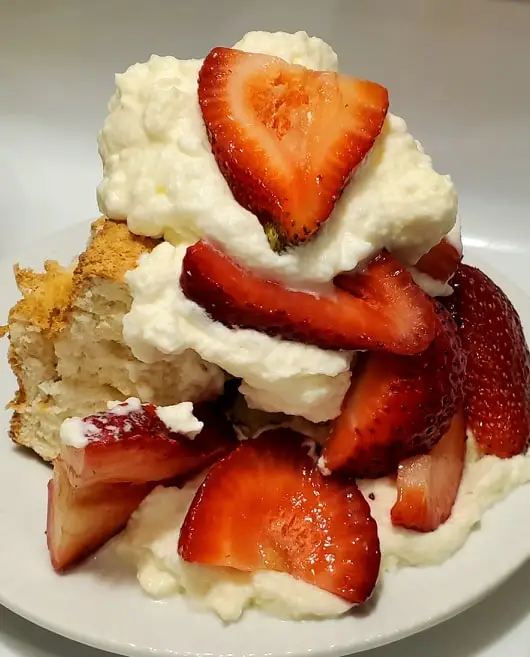 Canada-Day-Strawberries-with-Whipped-Cream-on-Keto-Angel-Food-Cake-1