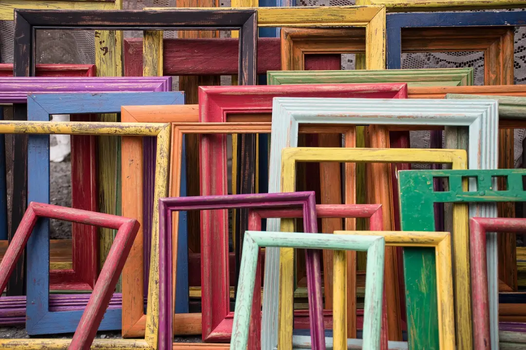 Thrift-Decor-Photo-Frames