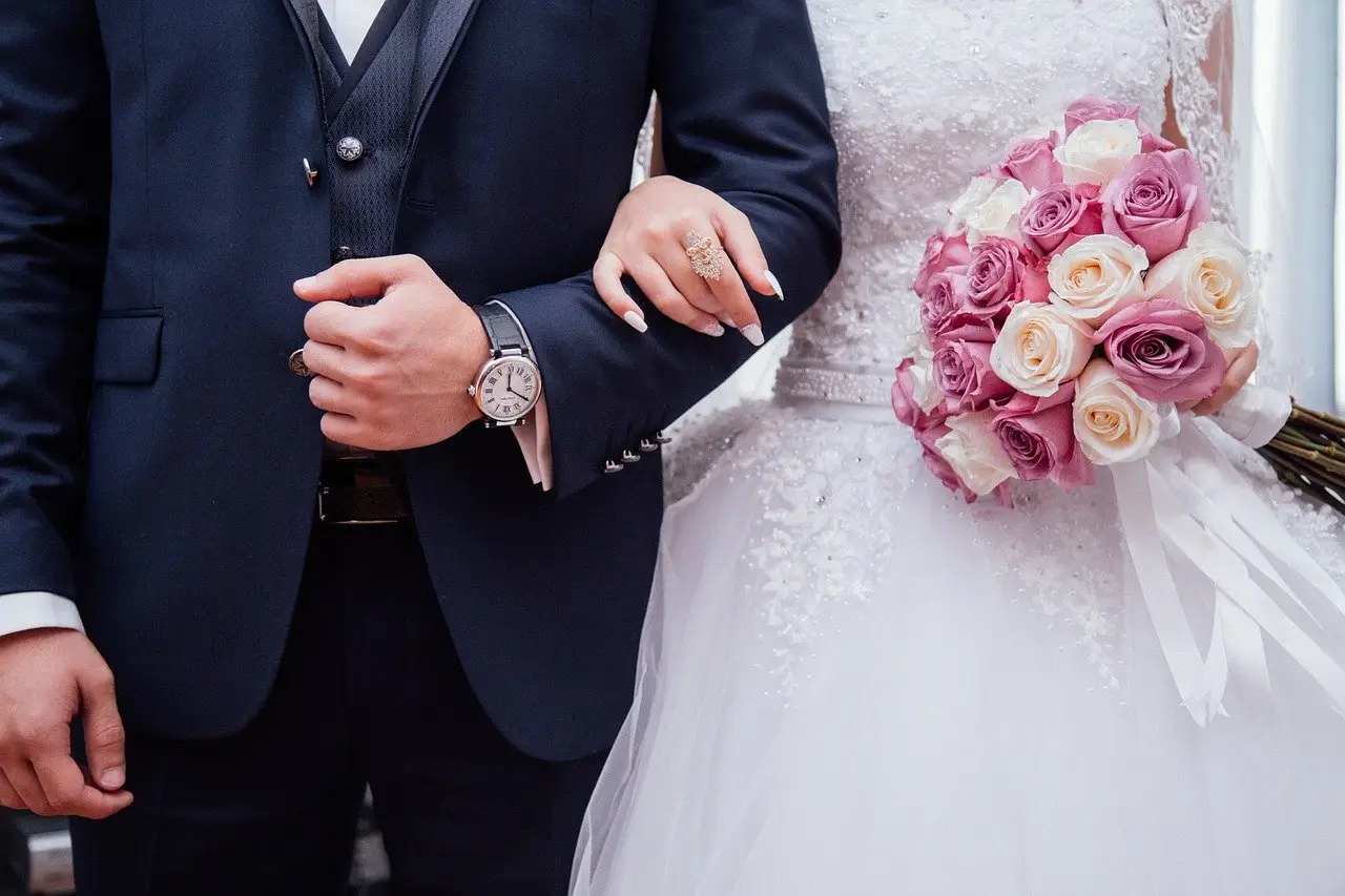 Getting-married-husband-and-wife