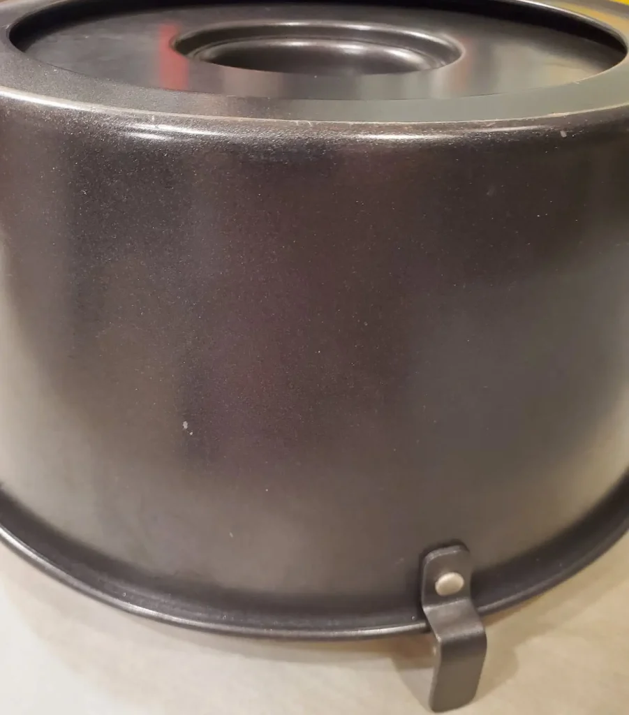 tube pan with prongs
