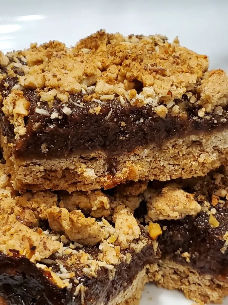 Cut Apple Raisin Date Squares