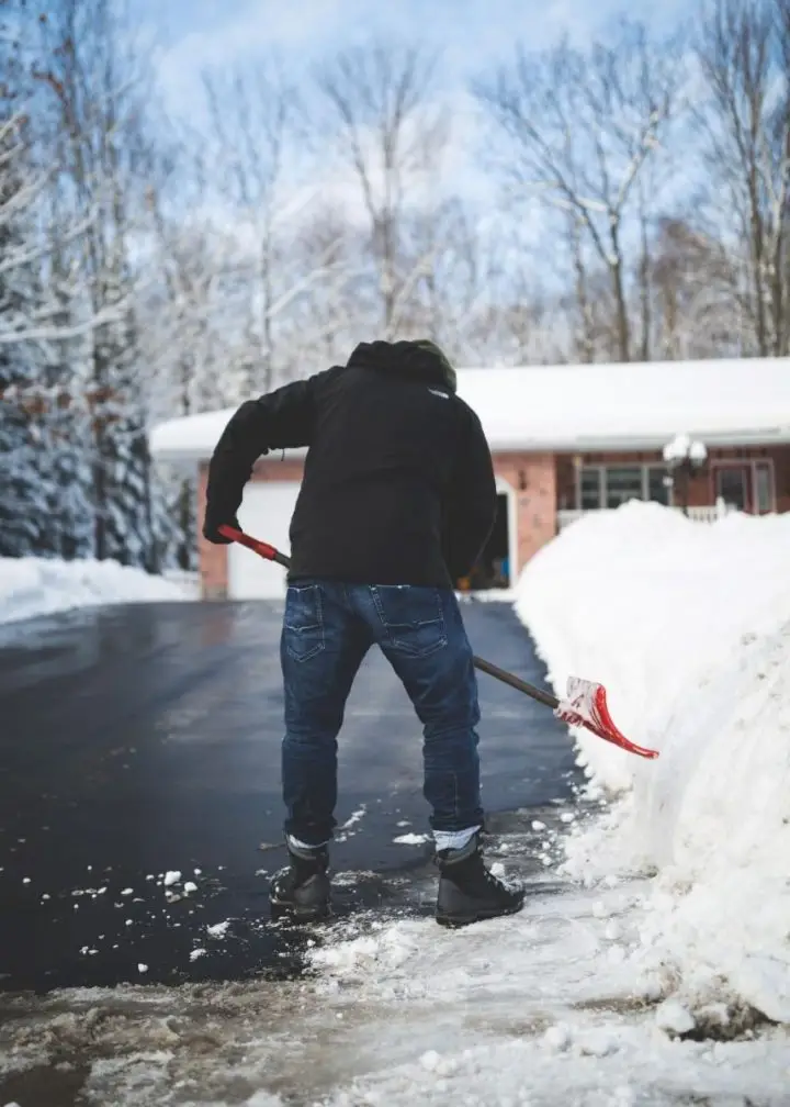 Snow Shovelling To Earn Christmas Money