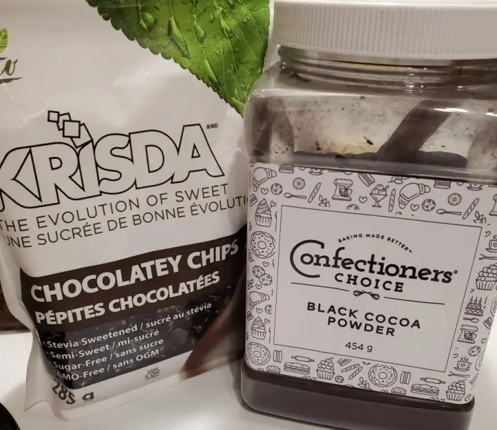 black cocoa powder that tastes like Oreo Cookies and Krisda Sugar-free chocolate chips