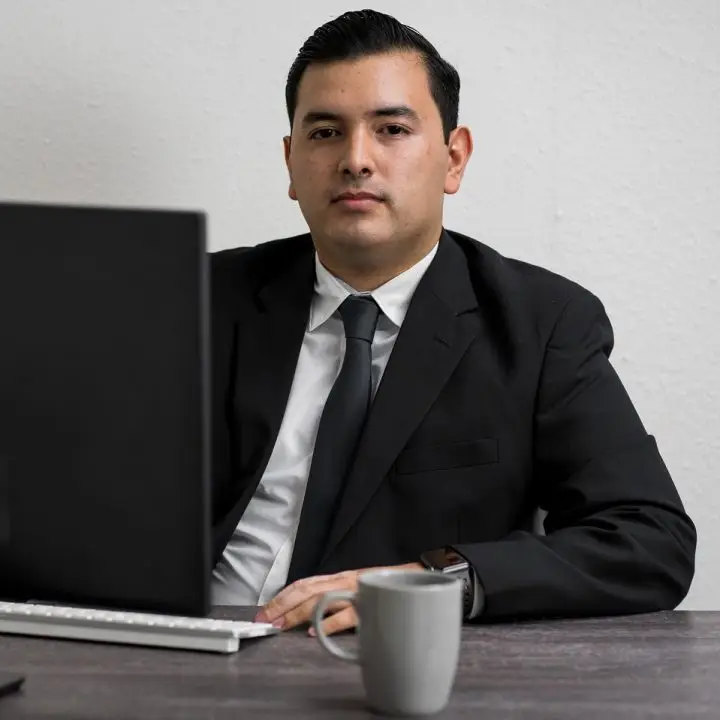 Hire a lawyer to help draw up your Legal Will