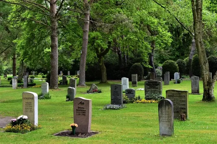 Father's Day Ideas include a trip to the the Cemetery.