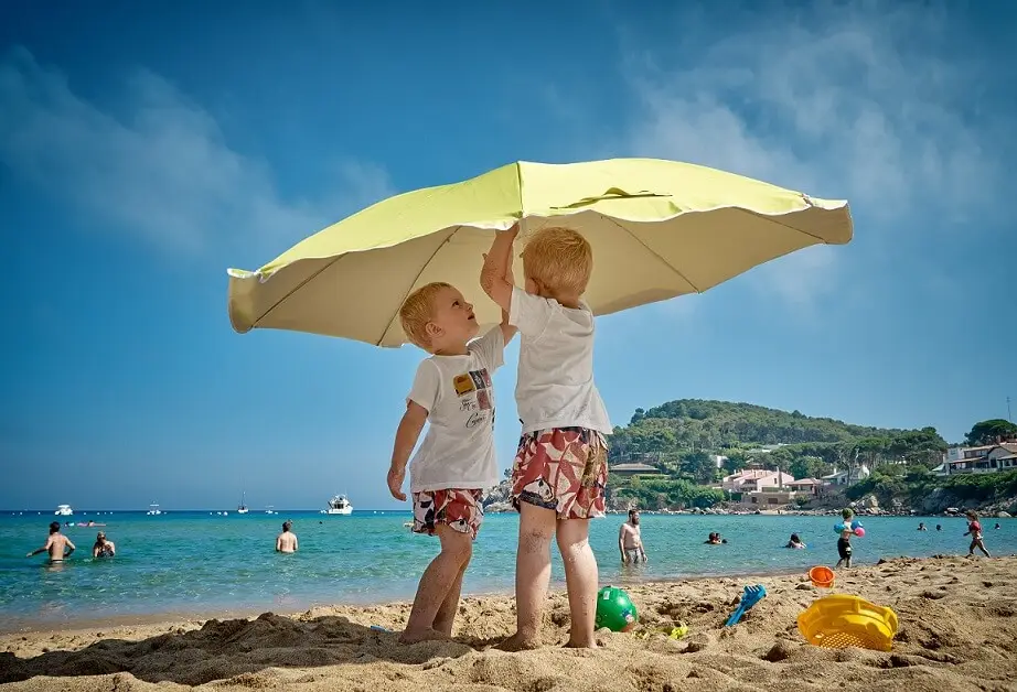 water play activity at the beach kids for Father's Day Ideas.
