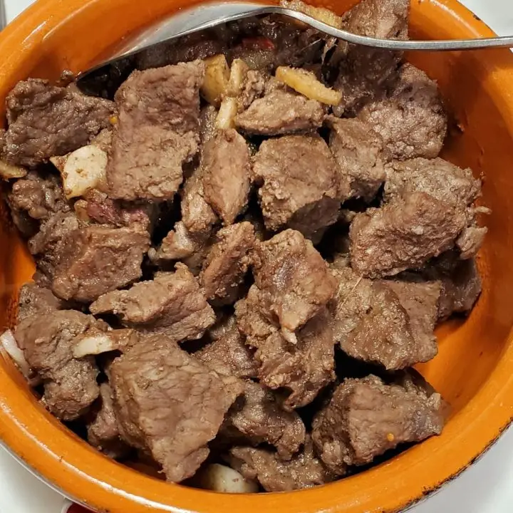 Medium rare grass-fed beef chunks