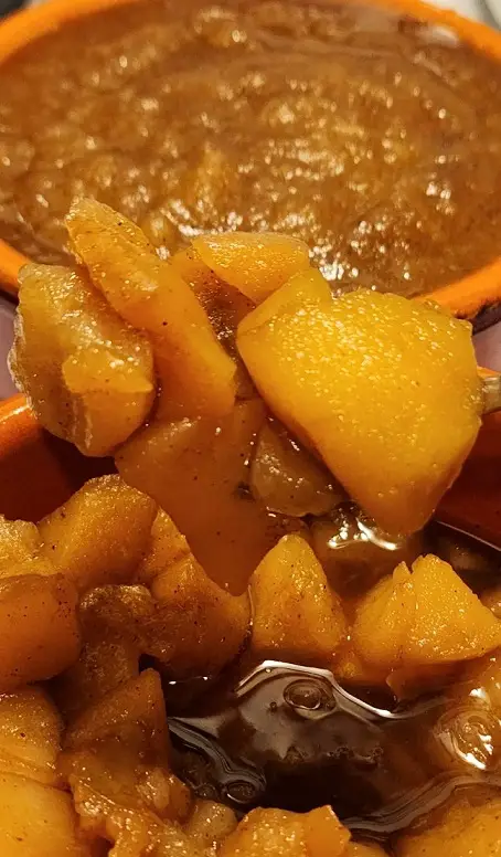 Chunky Crockpot Applesauce