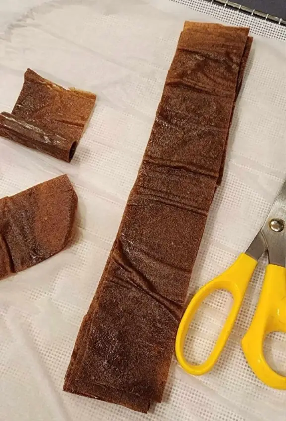 How To Roll Fruit Leather