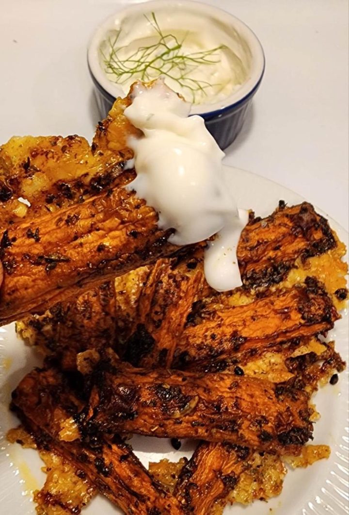 Crispy Parmesan Crusted Air Fryer Carrots with Dip