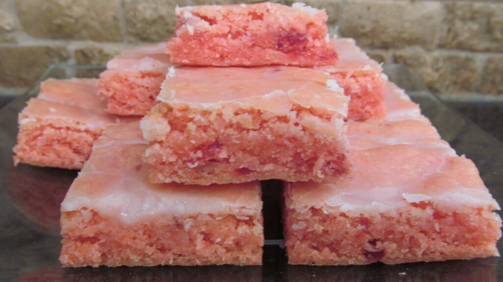 strawberry brownies(1)
