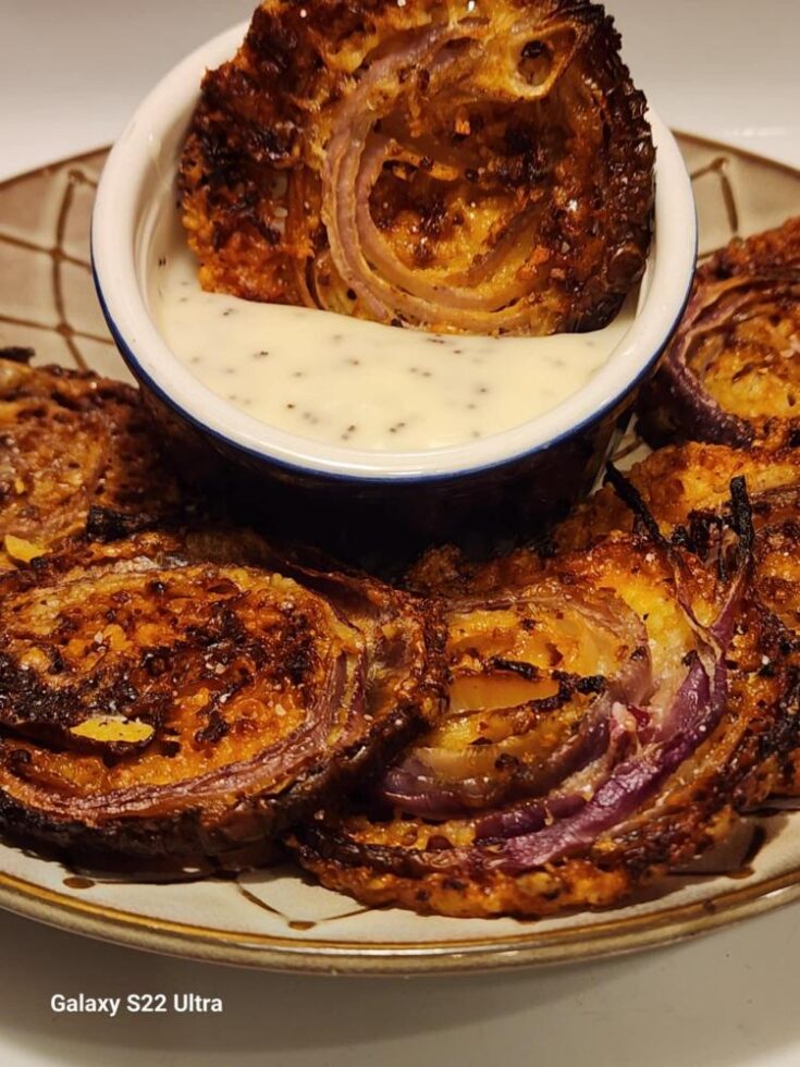 Baked Crispy Onion Cheese Rings with dip
